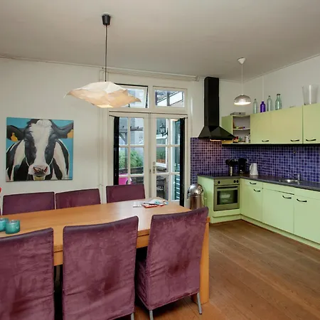 In By Canal * Alkmaar